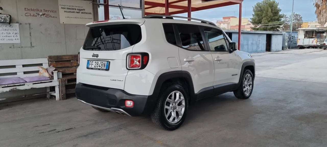 Jeep Renegade 2016 photo 4