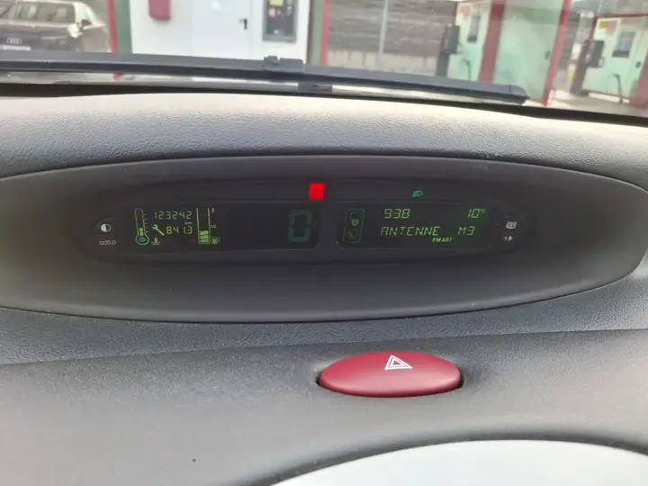 Citroen Xsara Picasso 2003 photo 2