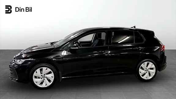 Volkswagen Golf I 2026 photo 2