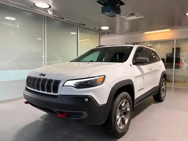 Jeep Cherokee 2019 photo 3