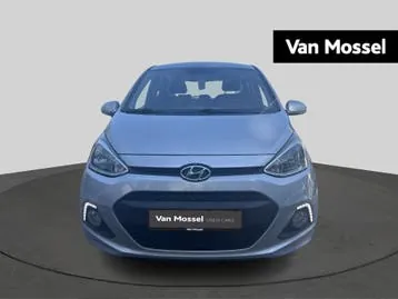 Hyundai I10 2015 photo 2