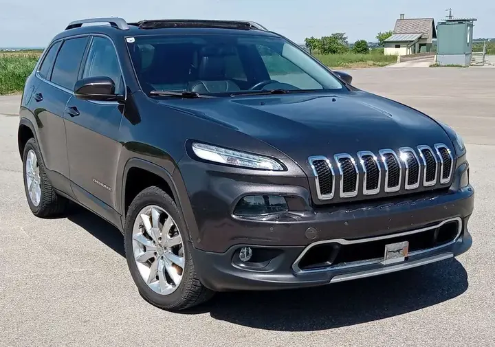 Jeep Cherokee 2014 photo 2