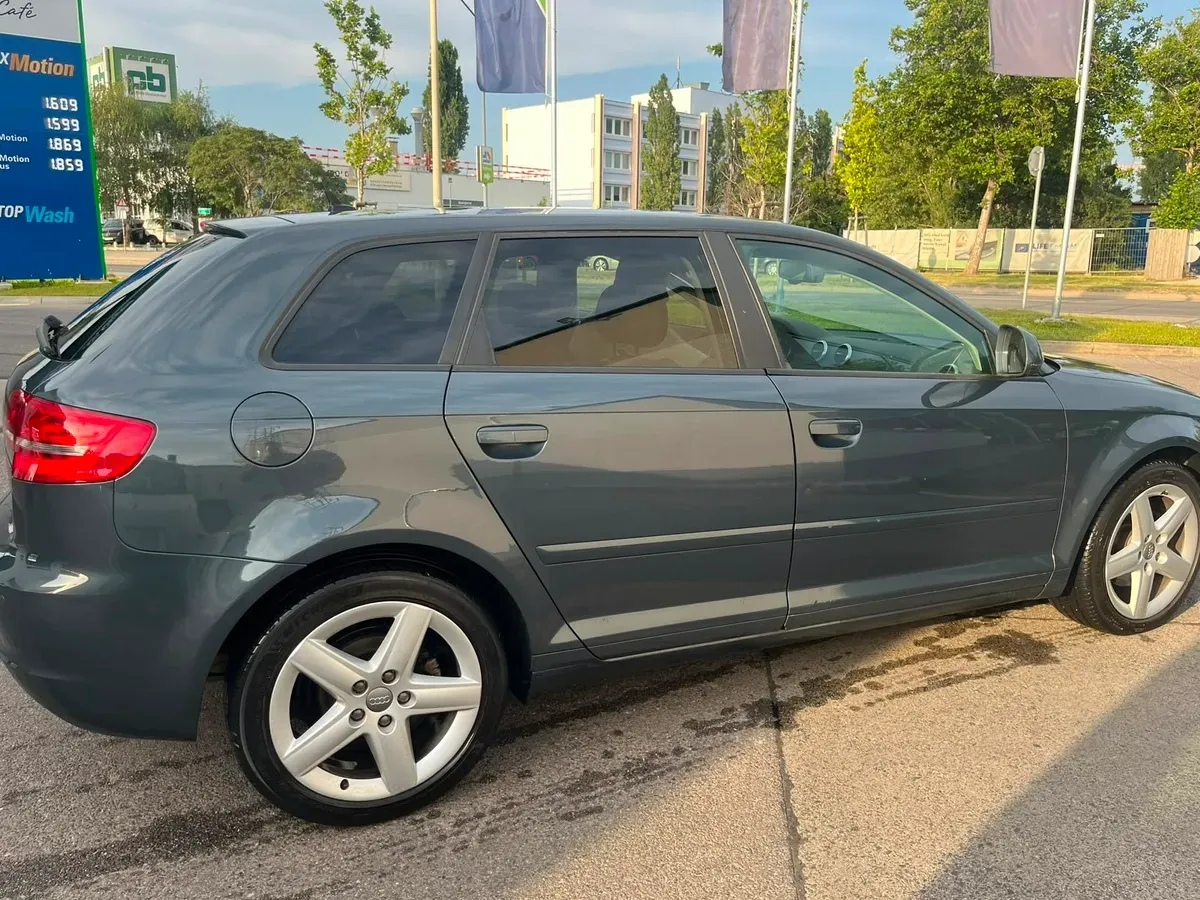 Audi A3 2009 photo 2