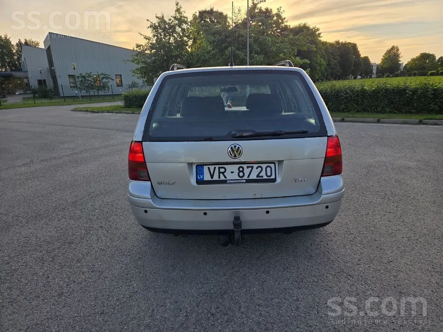 Volkswagen Golf 2002 photo 4
