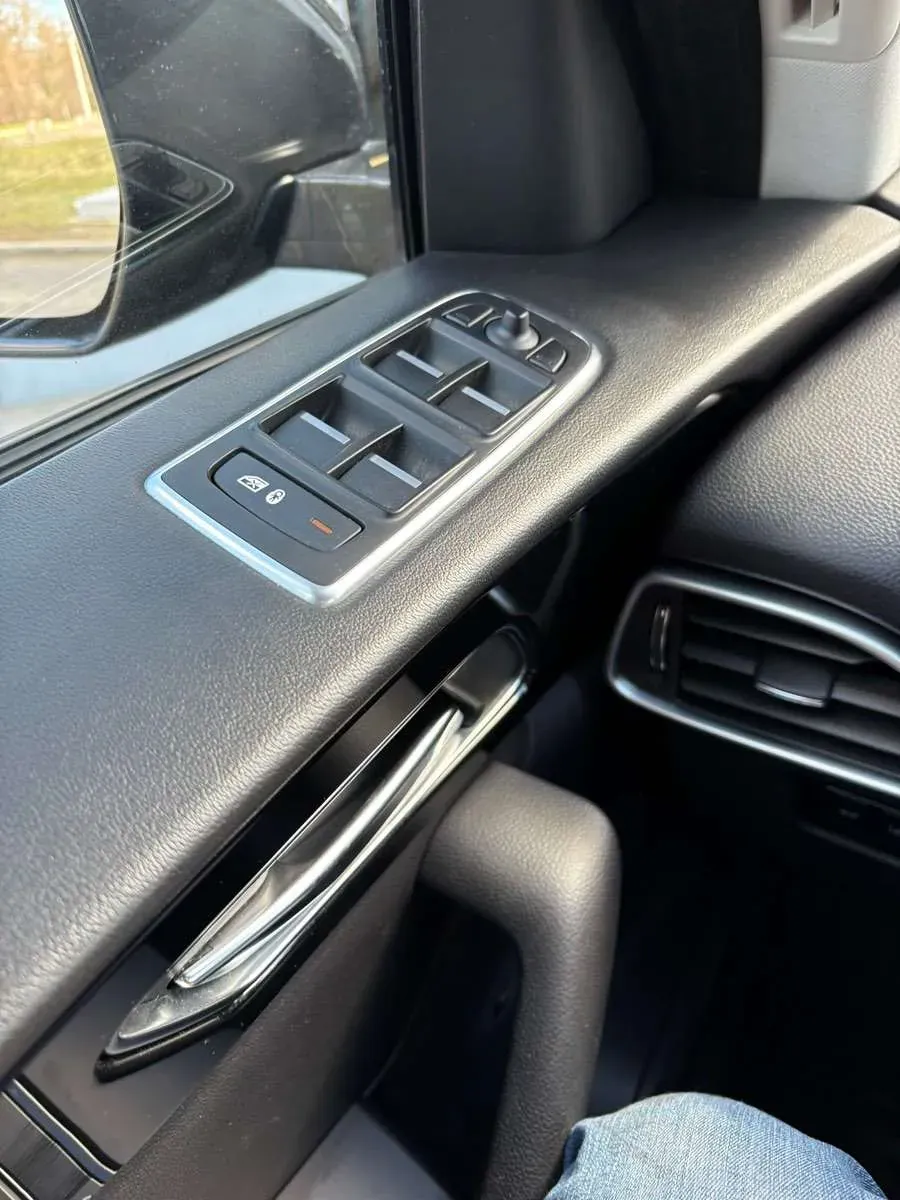 Jaguar F-Pace 2017 photo 3