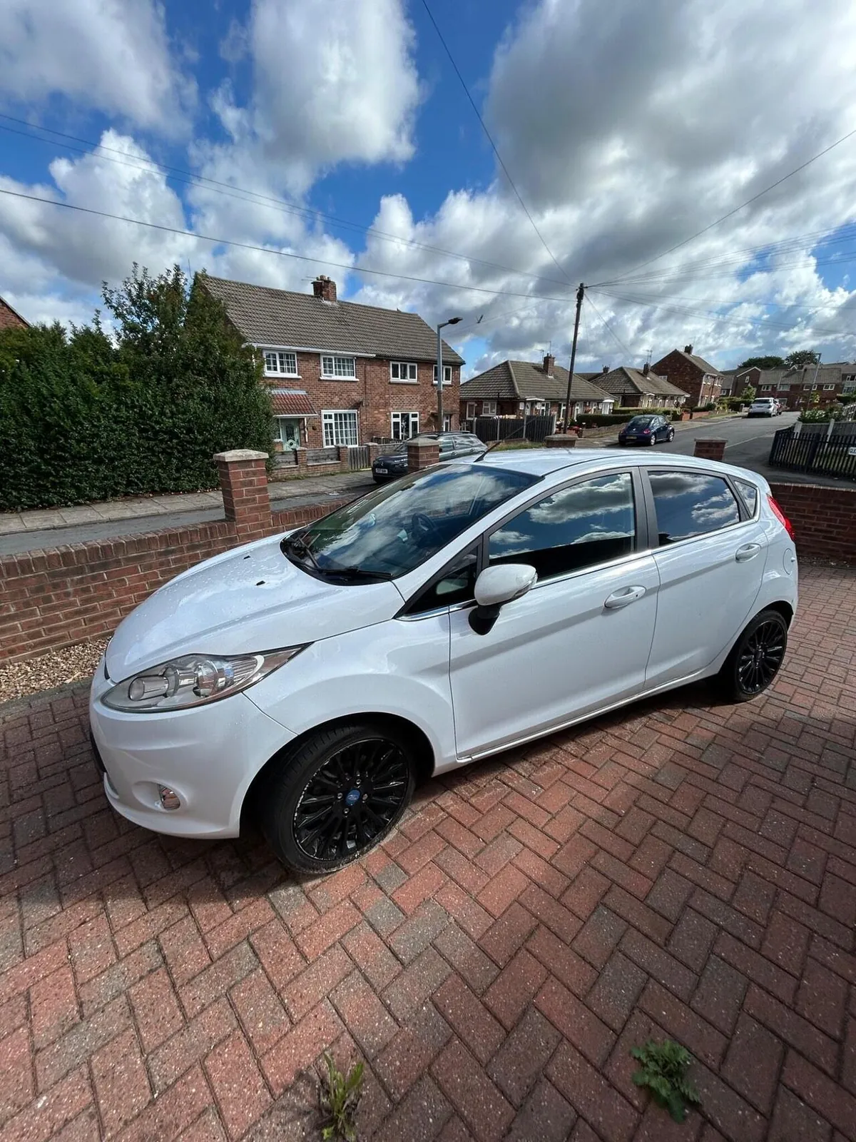 Ford Fiesta 2012 photo 2