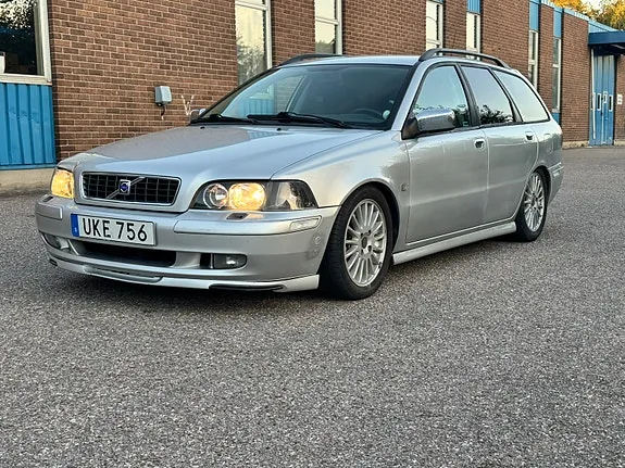 Volvo V40 2004 photo 3