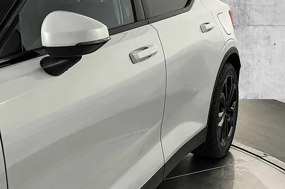 Polestar 2 2023 photo 5