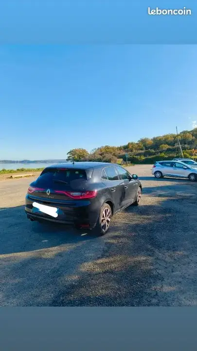 Renault Megane 2016 photo 2