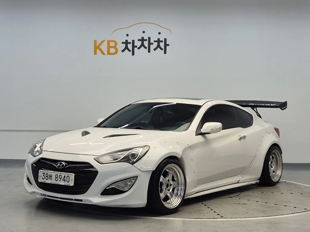 Hyundai Genesis Coupe