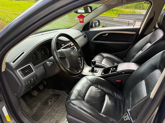 Volvo V70 2008 photo 3