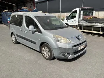 Peugeot Partner 2010 photo 2