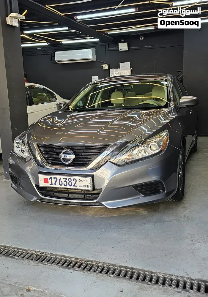 Nissan Altima 2018 photo 2