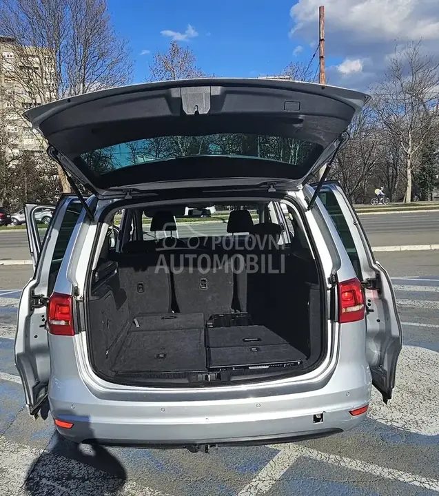 Volkswagen Sharan 2011 photo 4
