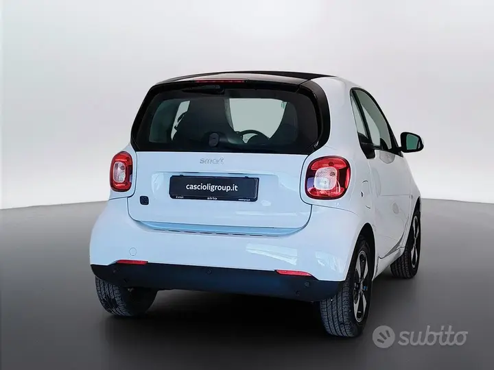 Smart Fortwo 2024 photo 5