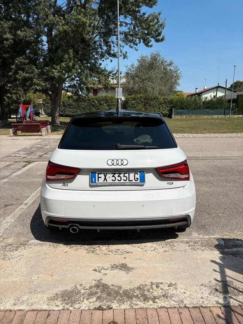 Audi A1 Sportback 2017 photo 2