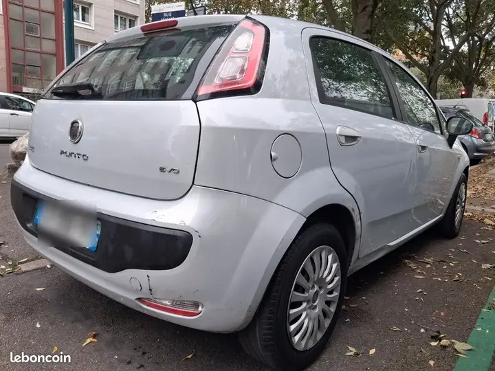 Fiat Punto Evo 2012 photo 3