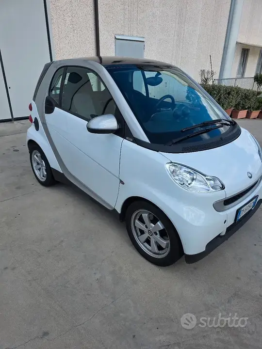 Smart Fortwo 2009 photo 2