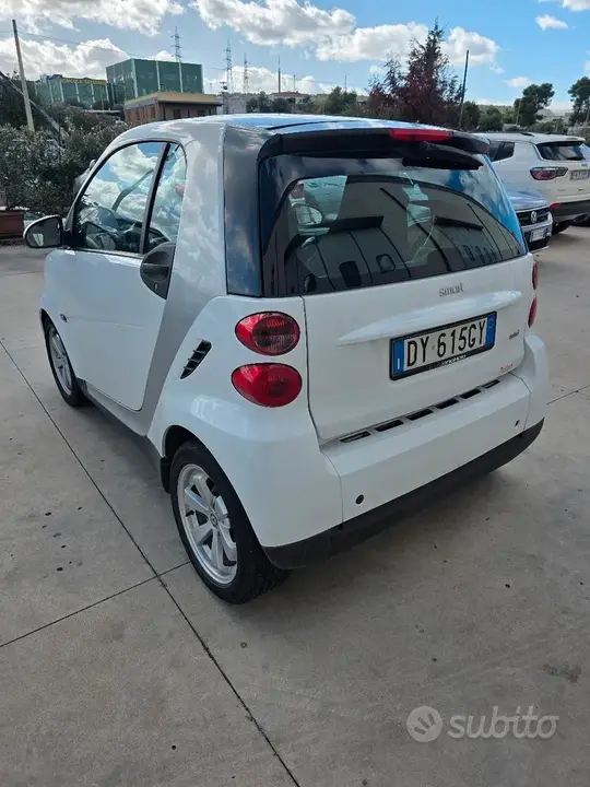 Smart Fortwo 2009 photo 4