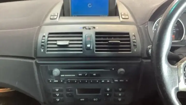 BMW X3 2004 photo 2