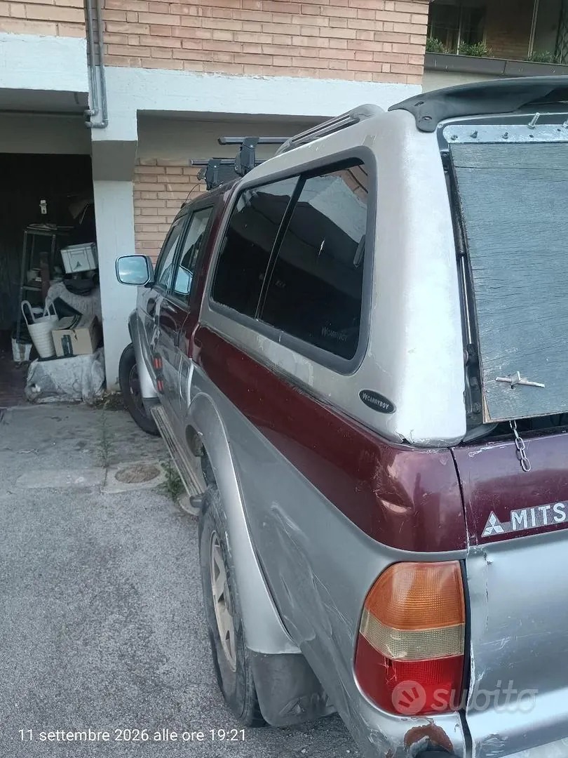 Mitsubishi L200 2000 photo 2