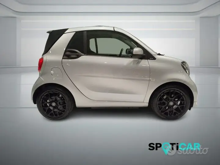 Smart Fortwo 2019 photo 4