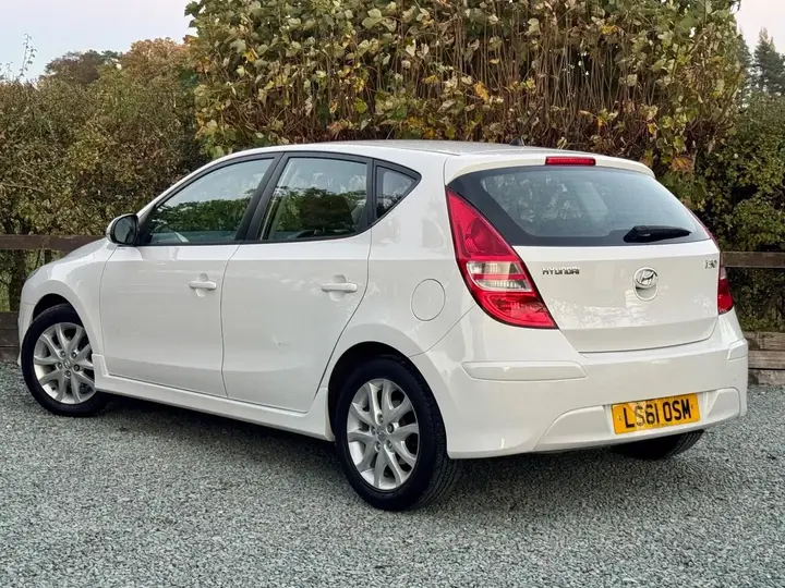 Hyundai I30 2011 photo 4