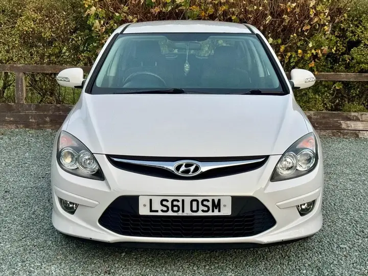 Hyundai I30 2011 photo 2