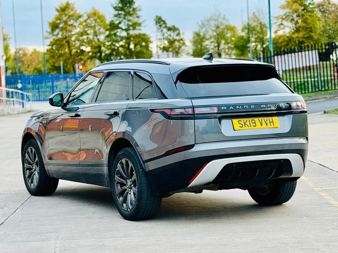 Land Rover Velar 2019 photo 3