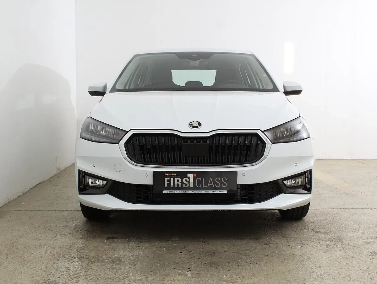 Skoda Fabia 2025 photo 2