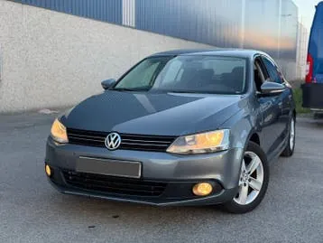 Volkswagen Jetta 2013 photo 2