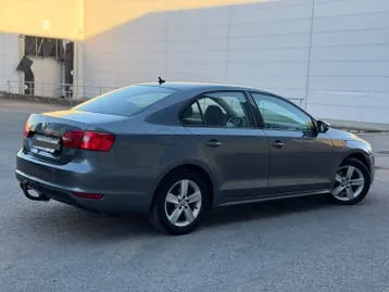 Volkswagen Jetta 2013 photo 3