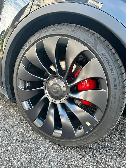 Tesla Model Y 2024 photo 4