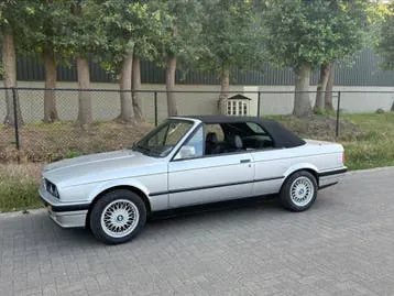 BMW 3 Series 1989 photo 3