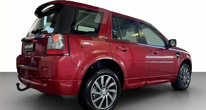 Land Rover Freelander 2012 photo 3