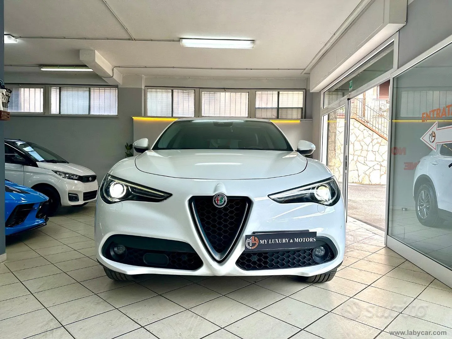 Alfa Romeo Stelvio 2018 photo 2
