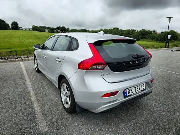 Volvo V40 2014 photo 4