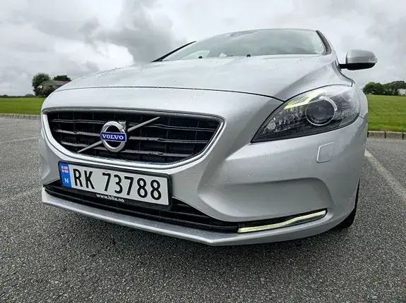 Volvo V40 2014 photo 3