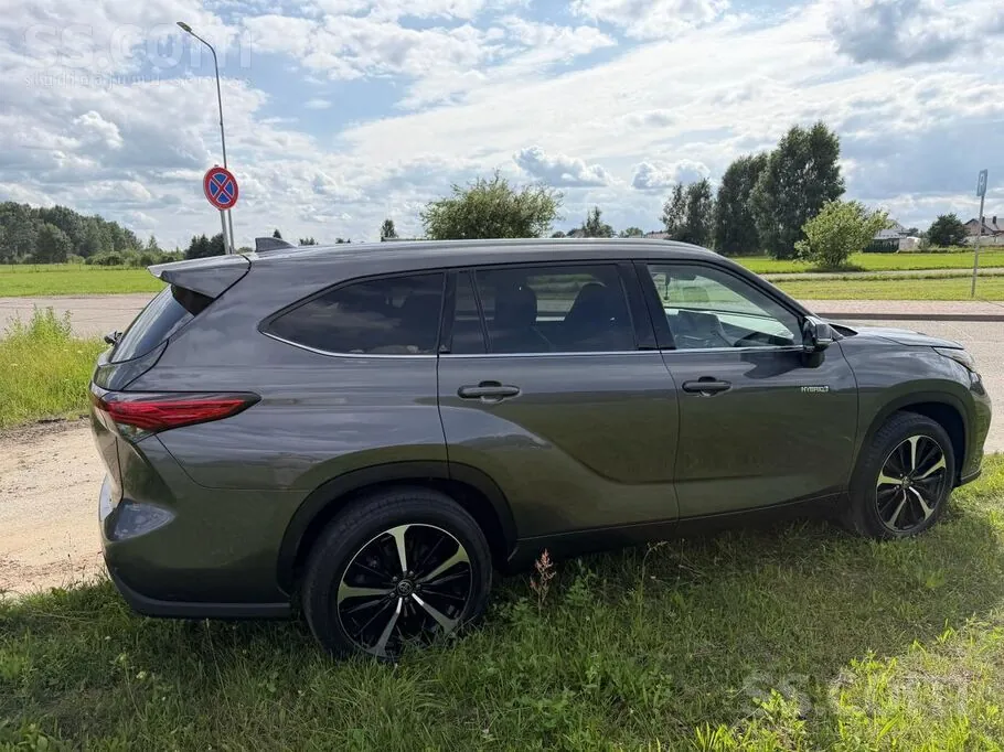 Toyota Highlander 2021 photo 5