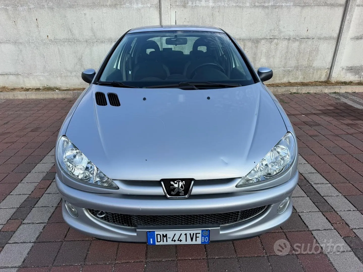 Peugeot 206 2008 photo 2