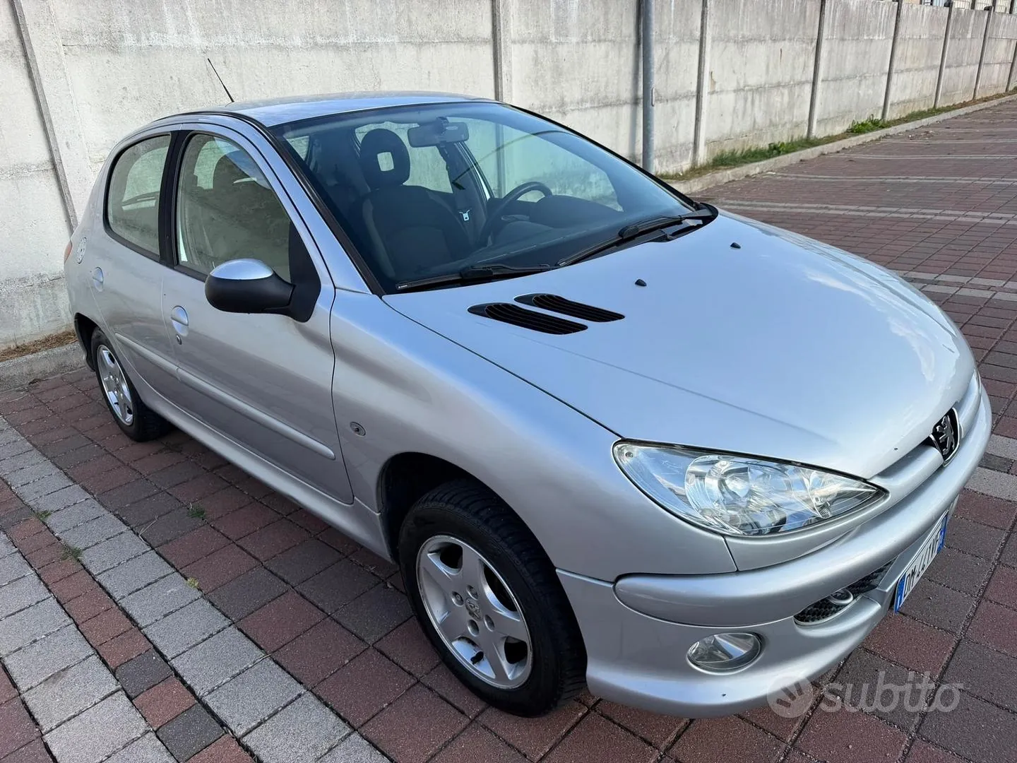 Peugeot 206 2008 photo 5