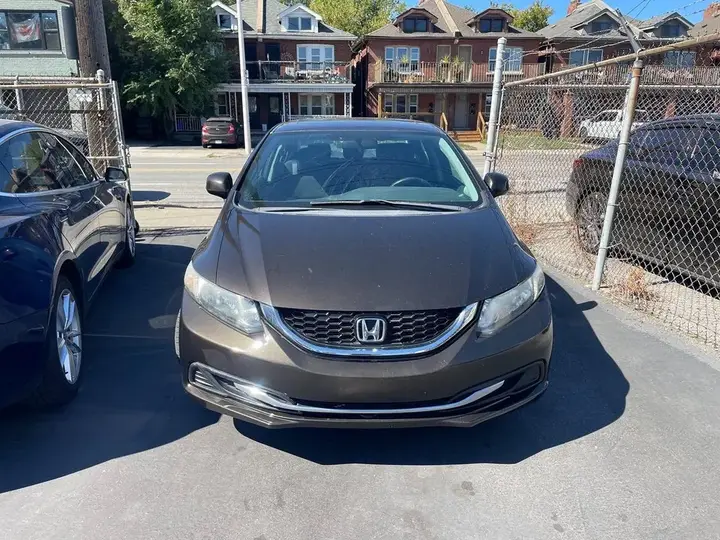 Honda Civic 2013 photo 2