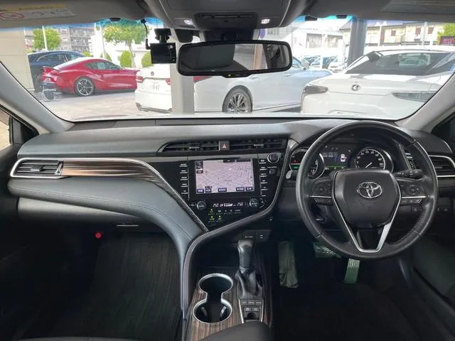 Toyota Camry 2017 photo 2