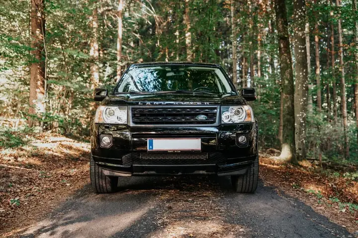 Land Rover Freelander 2012 photo 2