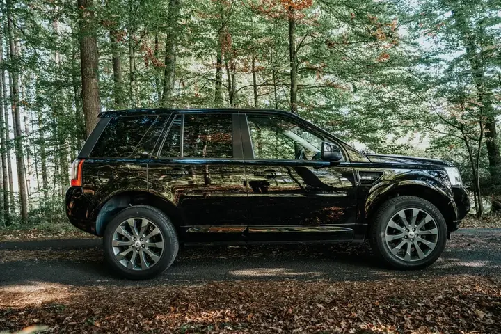 Land Rover Freelander 2012 photo 3