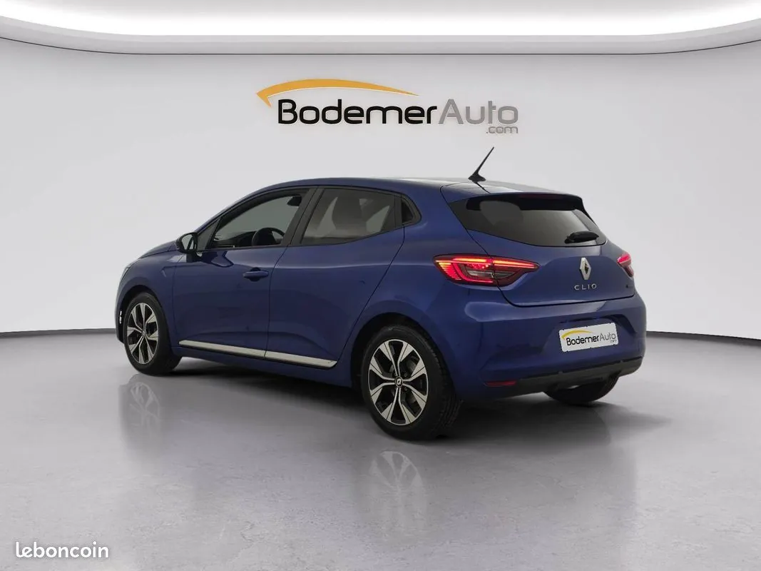 Renault Clio 2023 photo 3