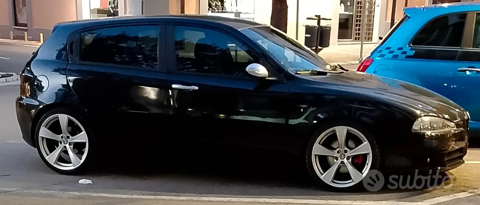 Alfa Romeo 147