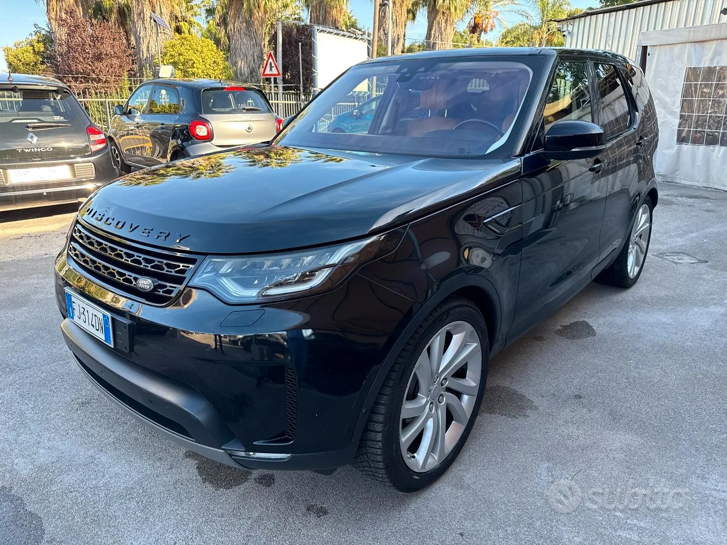 Land Rover Discovery 2017 photo 3