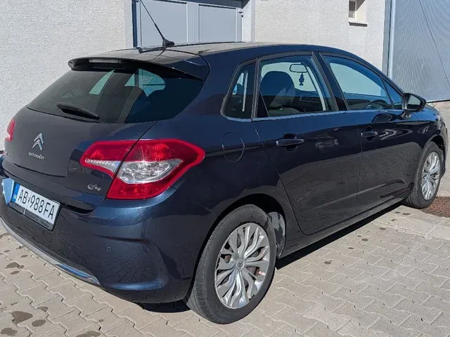 Citroen C4 2012 photo 4