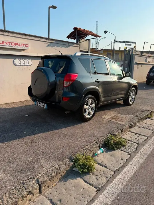 Toyota Rav4 2006 photo 5